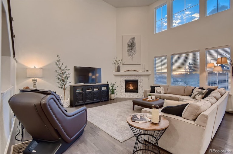 Photo 7 of 28 - 251 Back Nine Dr, Castle Pines, CO 80108