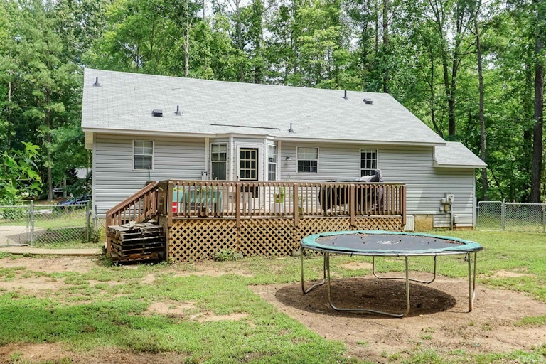 Photo 16 of 20 - 117 Eason Ct, Youngsville, NC 27596