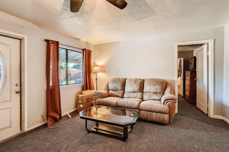 Photo 13 of 35 - 3538 Tarro Way, Carmichael, CA 95608