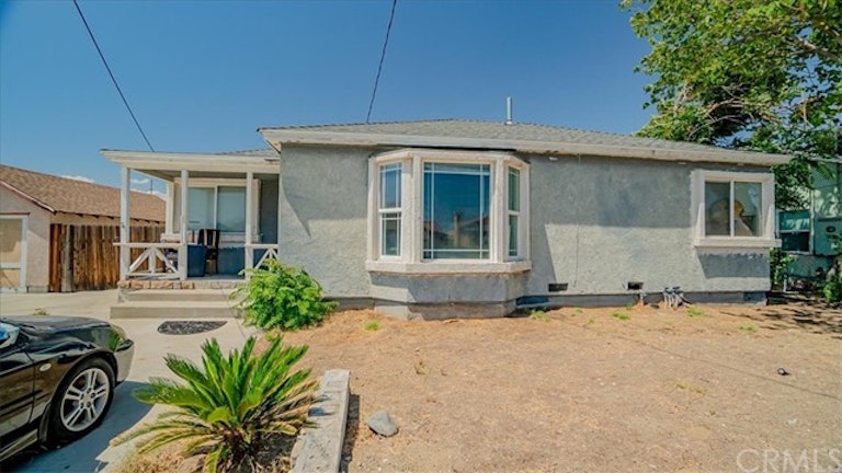 Photo 1 of 26 - 17394 Grevillea St, Fontana, CA 92335