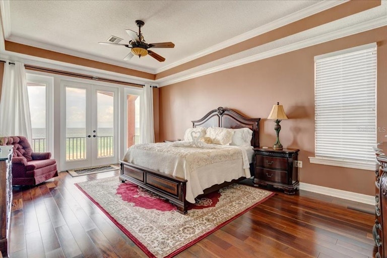Photo 47 of 58 - 9548 W Gulf Blvd, Treasure Island, FL 33706