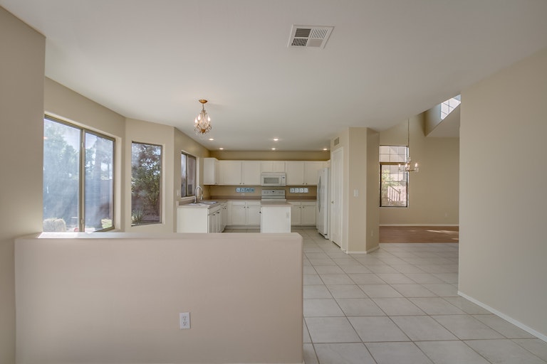 Photo 19 of 35 - 16423 N 39th Pl, Phoenix, AZ 85032