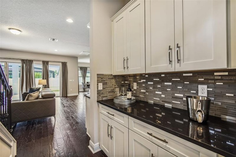 Photo 17 of 77 - 10430 Warrick St, Orlando, FL 32836