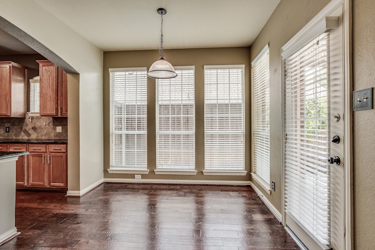 Photo 11 of 31 - 2441 Deerwood Dr, Little Elm, TX 75068