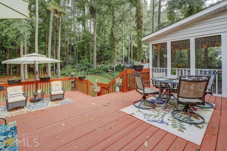 Photo 32 of 38 - 589 Whitby Dr, Douglasville, GA 30134
