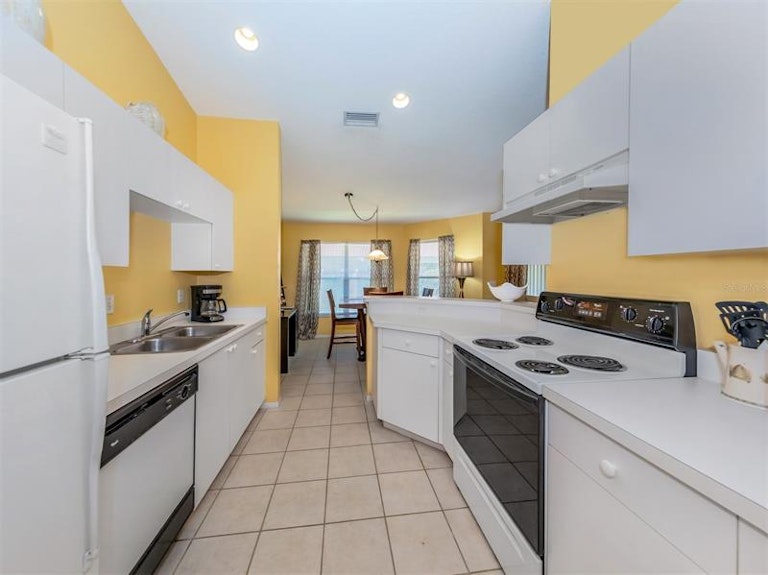 Photo 7 of 38 - 602 Marcus St #22, Venice, FL 34285