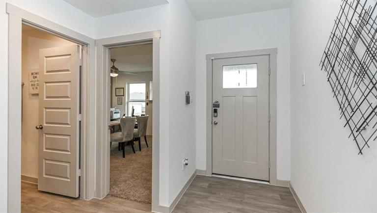 Photo 9 of 15 - 13 Desert Spring Ln, Manvel, TX 77578