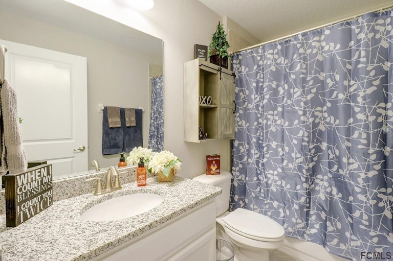 Photo 26 of 40 - 39 Rickenbacker Dr, Palm Coast, FL 32164