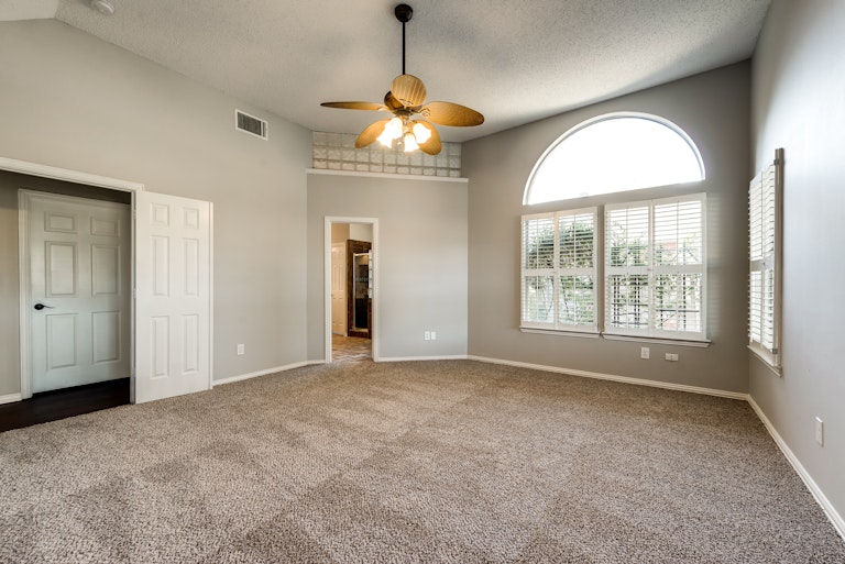 Photo 19 of 31 - 13004 Hermitage Ln, Frisco, TX 75035