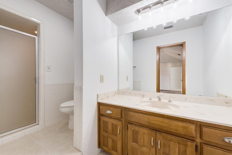 Photo 30 of 40 - 312 Greenbriar Ln, Colleyville, TX 76034