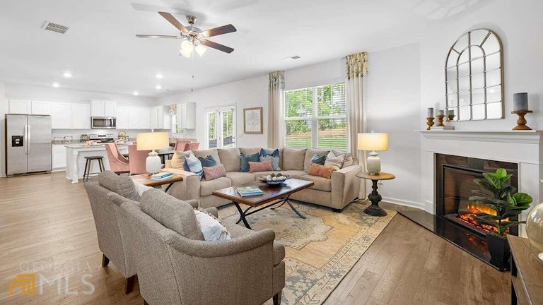 Photo 16 of 39 - 390 Faulkner St #173, Stockbridge, GA 30281