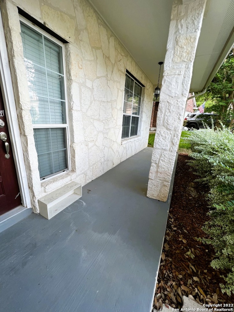 Photo 5 of 40 - 6110 Kenedy Leaf, San Antonio, TX 78253