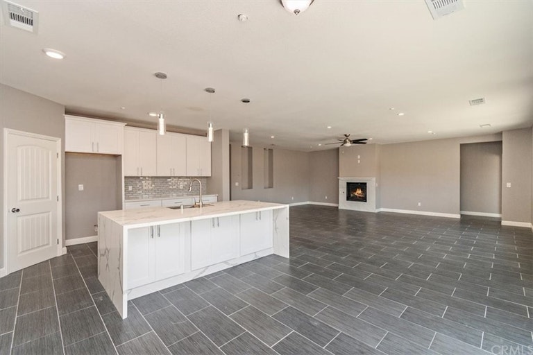 Photo 24 of 42 - 4974 Beatty Dr, Riverside, CA 92504