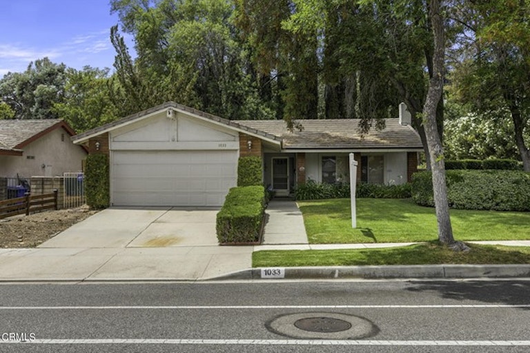Photo 2 of 13 - 1033 Triunfo Canyon Rd, Westlake Village, CA 91361