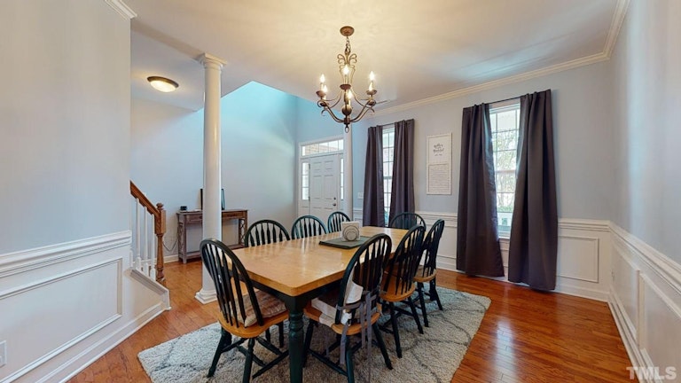 Photo 13 of 40 - 6209 Sparkling Brook Dr, Raleigh, NC 27616