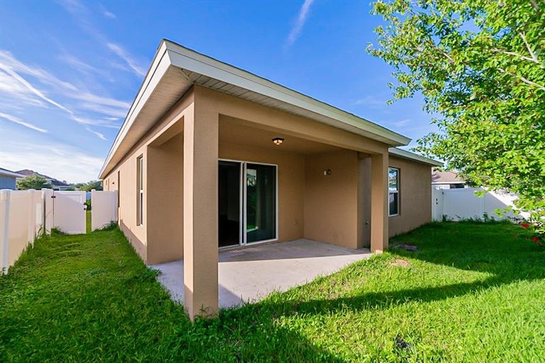 Photo 24 of 24 - 32601 Harmony Oaks Dr, Wesley Chapel, FL 33545