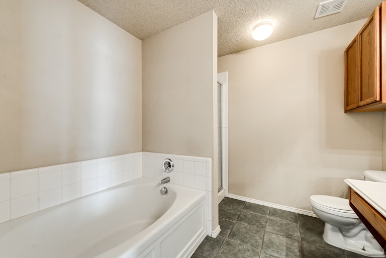 Photo 15 of 21 - 1005 Singletree Dr, Forney, TX 75126