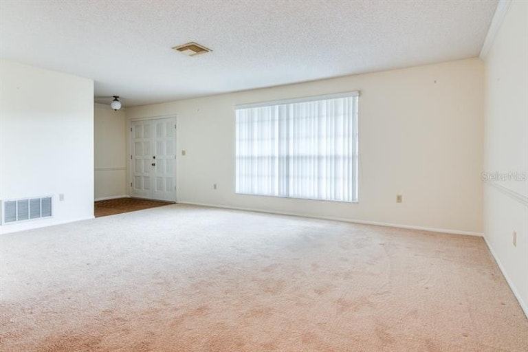 Photo 11 of 43 - 8806 Shenandoah Ln, Hudson, FL 34667