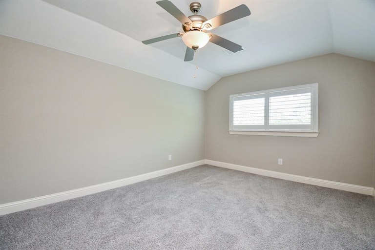 Photo 29 of 49 - 5402 Rutherglenn Dr, Houston, TX 77096