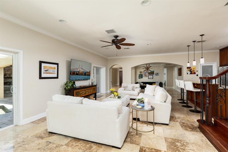 Photo 12 of 60 - 145 Bay Point Dr NE, Saint Petersburg, FL 33704