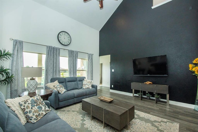 Photo 17 of 34 - 2221 Graham Rd, Anna, TX 75409