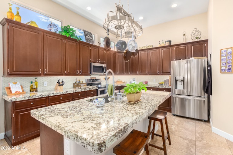 Photo 15 of 35 - 3014 E Winchcomb Dr, Phoenix, AZ 85032