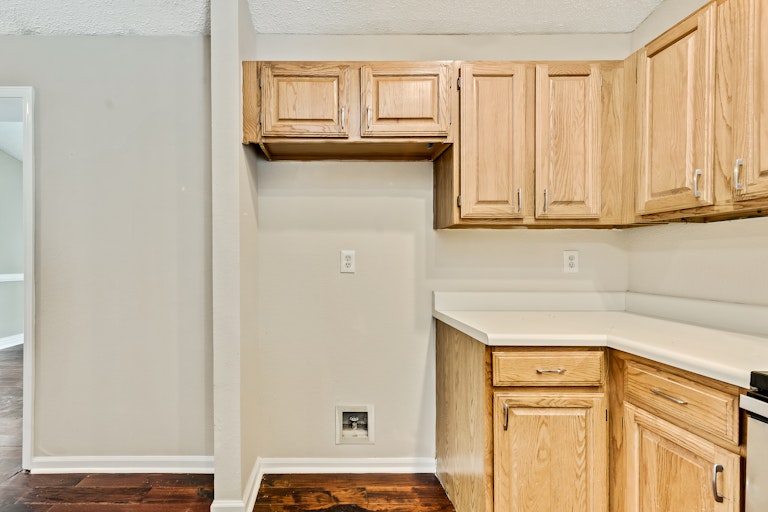 Photo 13 of 25 - 2705 Fountainview Dr, Corinth, TX 76210
