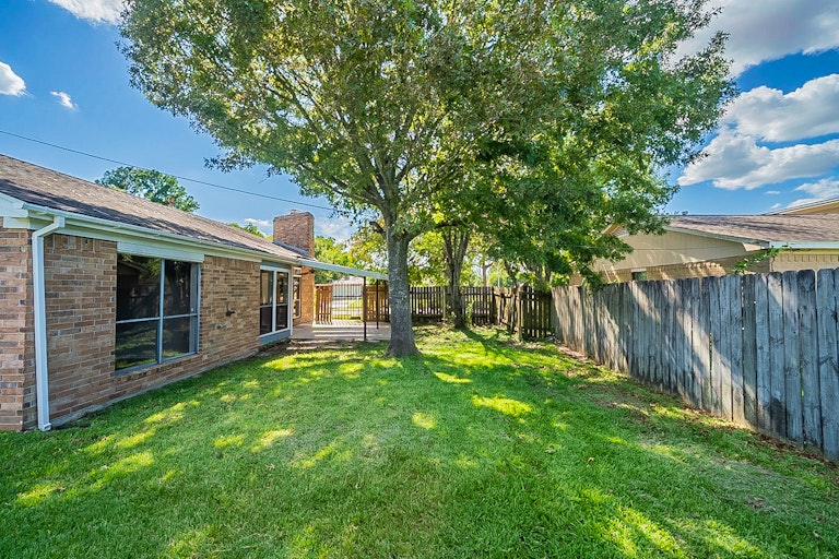 Photo 28 of 31 - 3700 Allenbrook Dr, Baytown, TX 77521