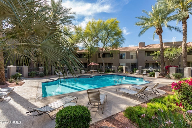 Photo 30 of 31 - 3830 E Lakewood Pkwy E #2140, Phoenix, AZ 85048