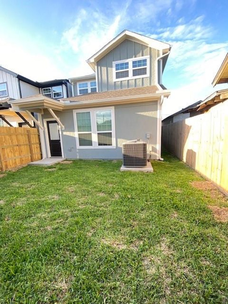 Photo 33 of 34 - 7320 Avenue J, Houston, TX 77011
