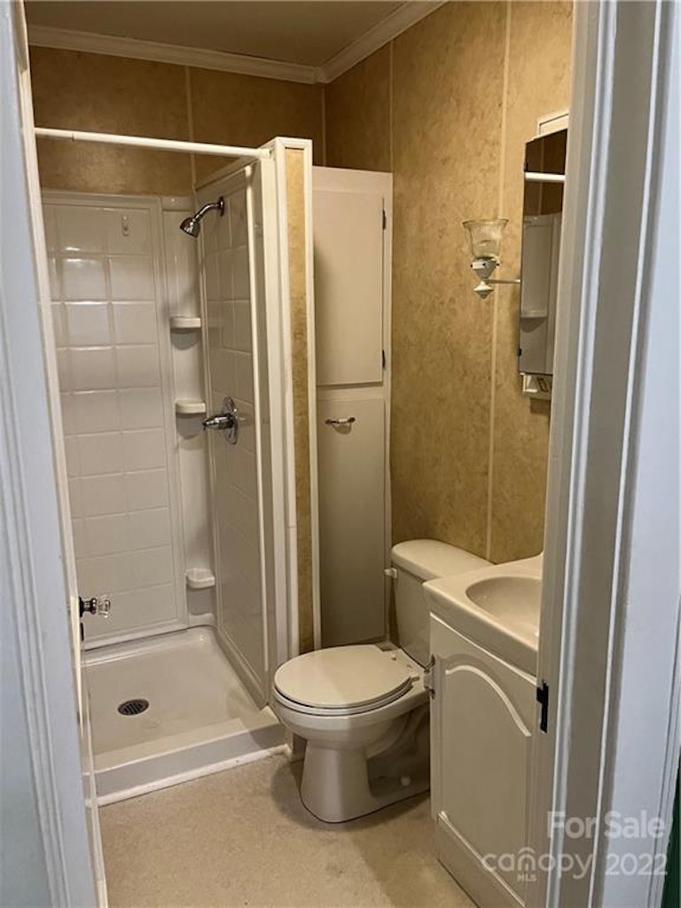 Photo 11 of 23 - 81 Eastcliff Dr SE, Concord, NC 28025