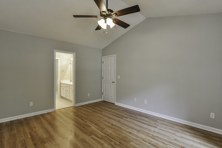 Photo 16 of 24 - 6925 Longridge Dr, Raleigh, NC 27603