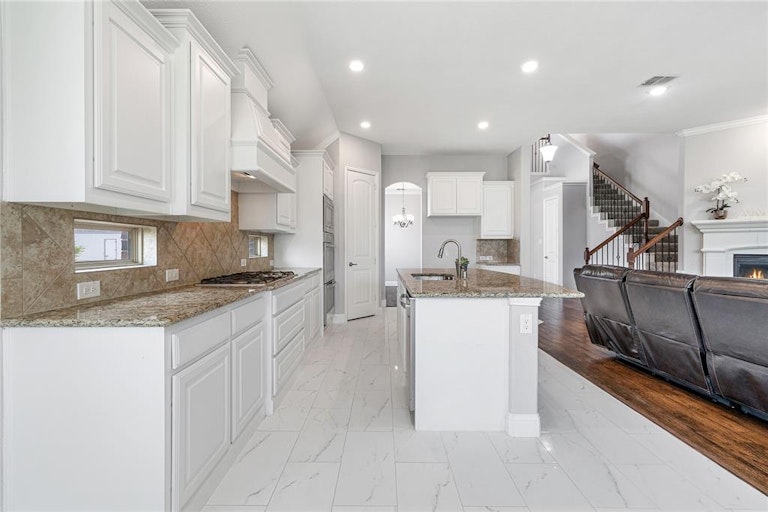 Photo 13 of 36 - 2317 Prairie Glen St, The Colony, TX 75056