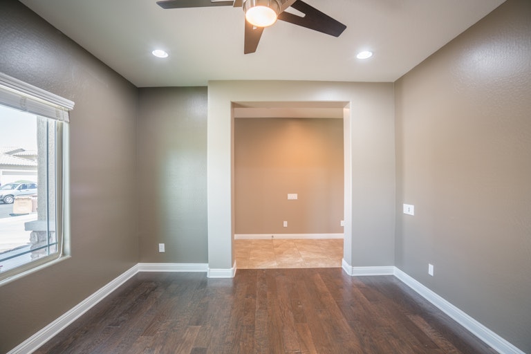 Photo 10 of 27 - 10783 W Yearling Rd, Peoria, AZ 85383