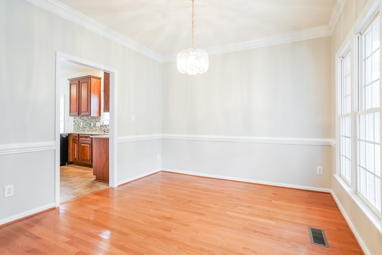 Photo 9 of 25 - 3308 Bellenden Pl, Raleigh, NC 27604
