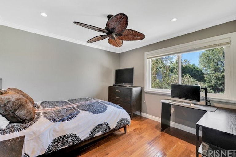 Photo 35 of 52 - 23644 Del Cerro Cir, Canoga Park, CA 91304