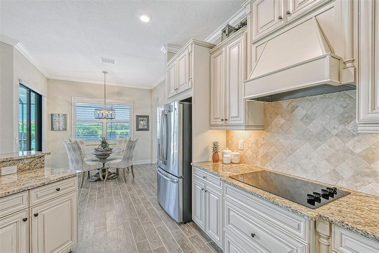 Photo 18 of 94 - 704 Moorings Way, Bradenton, FL 34212