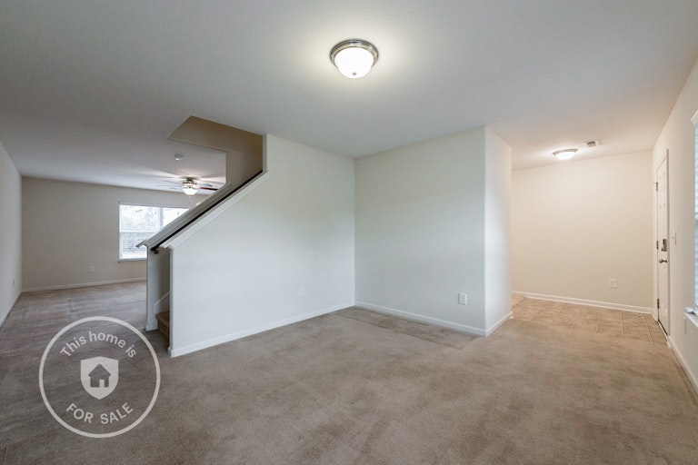 Photo 9 of 18 - 2938 Cherrybark Dr, Durham, NC 27704