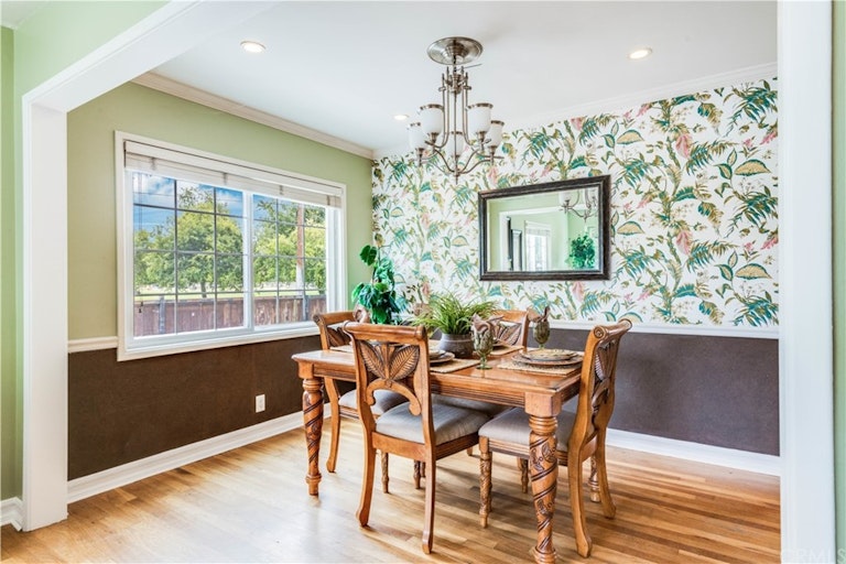 Photo 10 of 42 - 3954 Senasac Ave, Long Beach, CA 90808
