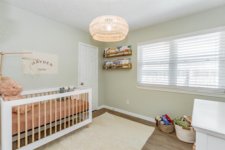 Photo 14 of 24 - 16930 Creek Line Dr, Friendswood, TX 77546