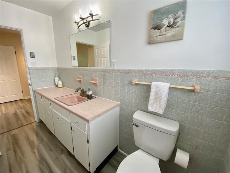 Photo 20 of 60 - 4081 Lake Marianna Dr, Winter Haven, FL 33881