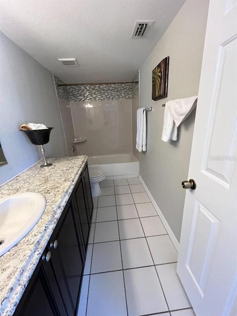 Photo 16 of 20 - 2955 Poplar Ave, Leesburg, FL 34748