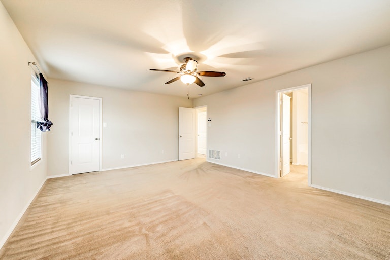 Photo 20 of 27 - 8520 Cumberland Gap Dr, Fort Worth, TX 76244