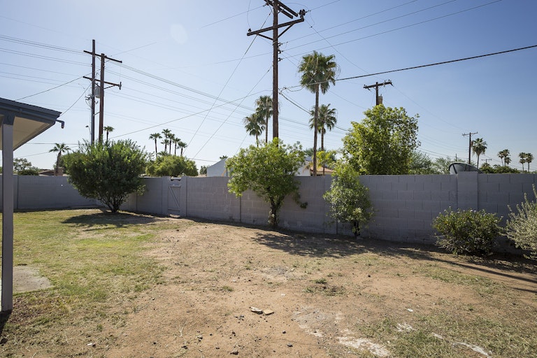 Photo 21 of 25 - 725 E Alameda Dr, Tempe, AZ 85282