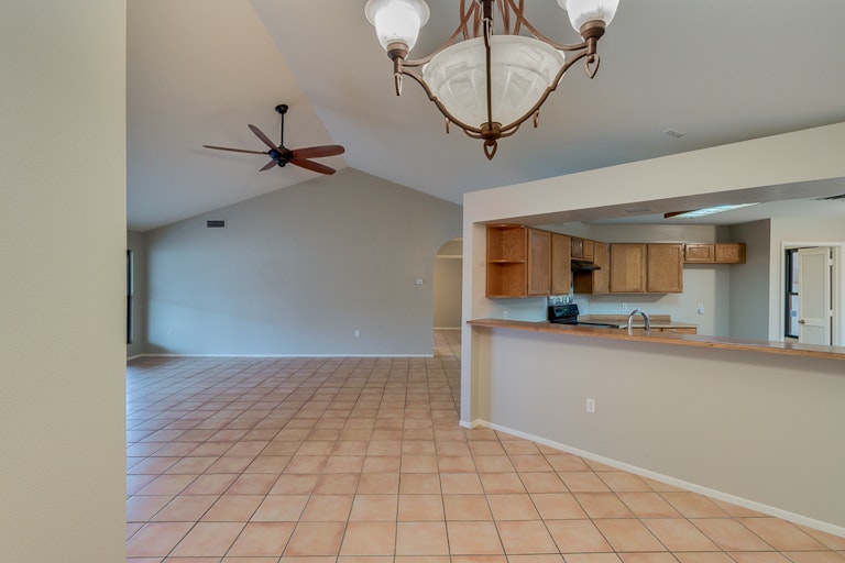 Photo 10 of 33 - 4842 E Gary St, Mesa, AZ 85205