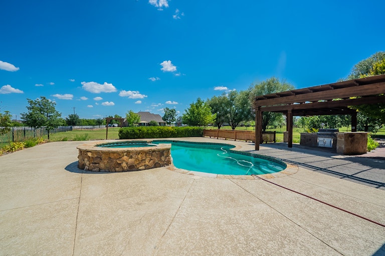 Photo 30 of 34 - 1509 Western Willow Dr, Haslet, TX 76052