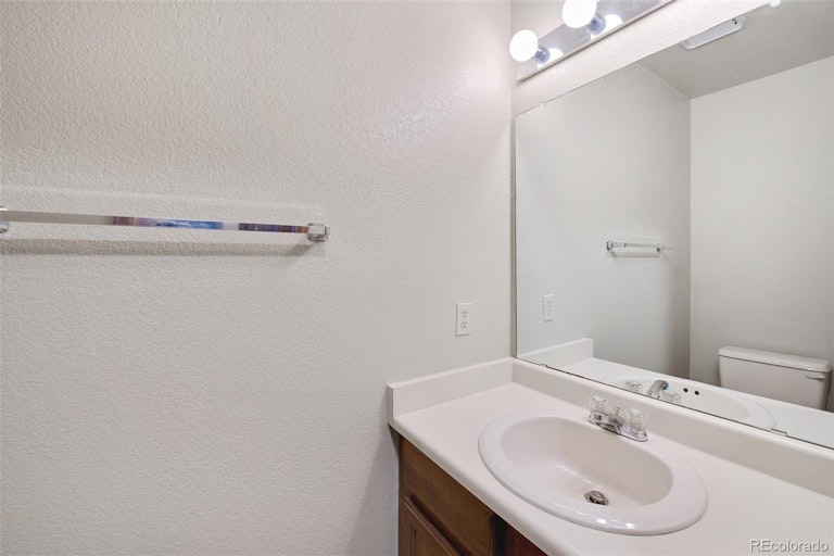Photo 17 of 28 - 66 S Moline St, Aurora, CO 80012