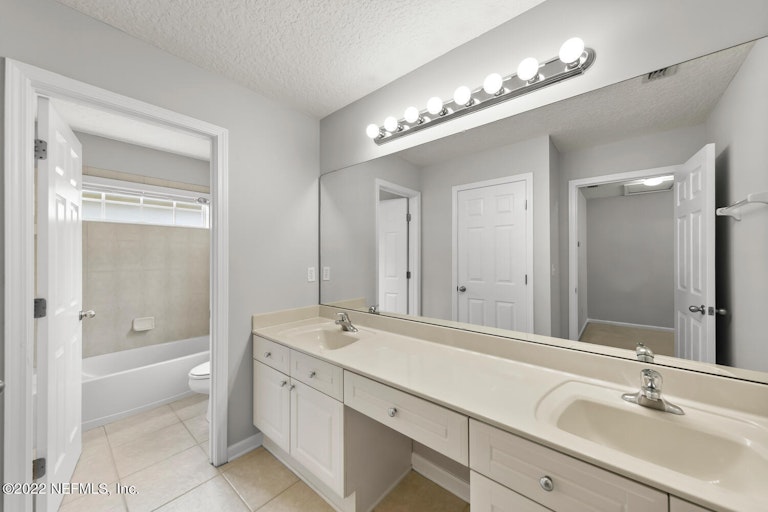 Photo 27 of 37 - 11778 Templeton Rd, Jacksonville, FL 32258
