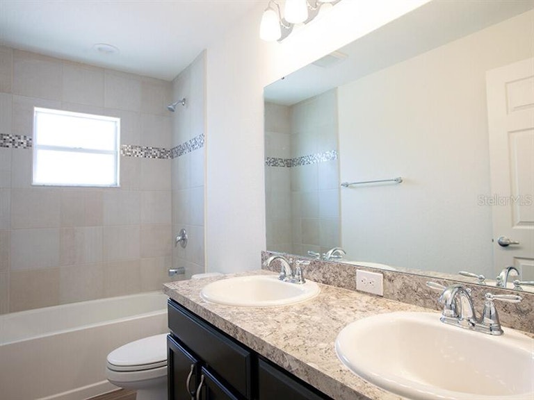 Photo 14 of 18 - 2031 Dexter St, Haines City, FL 33844