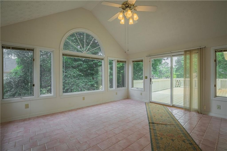 Photo 34 of 99 - 832 Leonard Ct, Lawrenceville, GA 30046